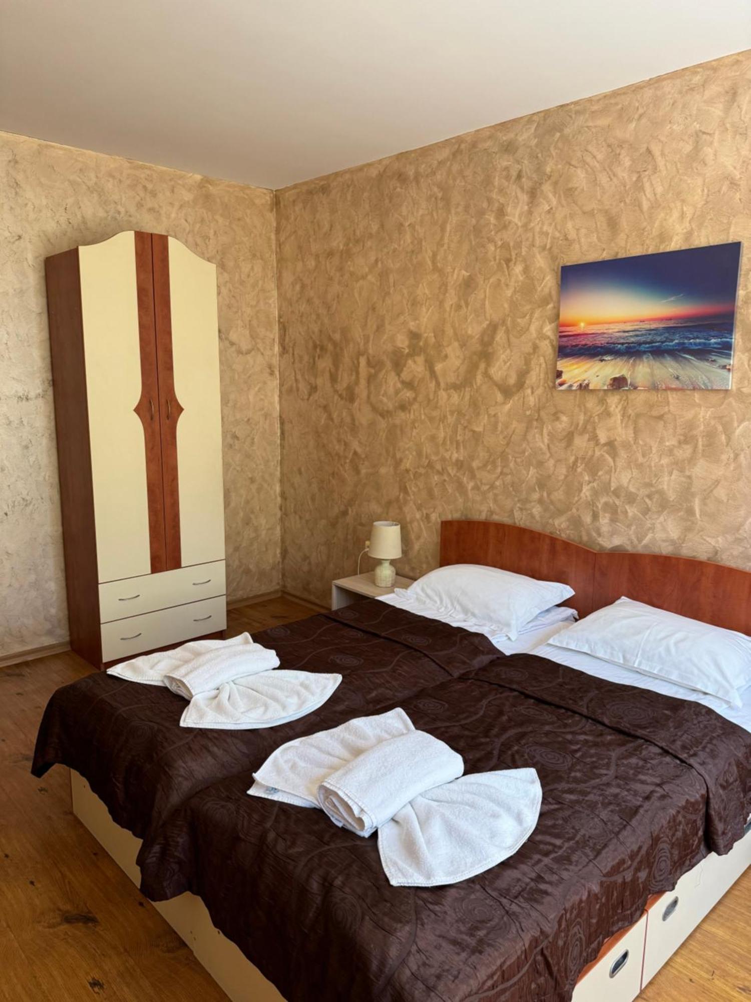 Apartment Robinson Beach Elenite First Line Sveti Vlas Dış mekan fotoğraf